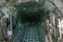 Vol en Embraer KC 390, fermeture de la porte arrière 